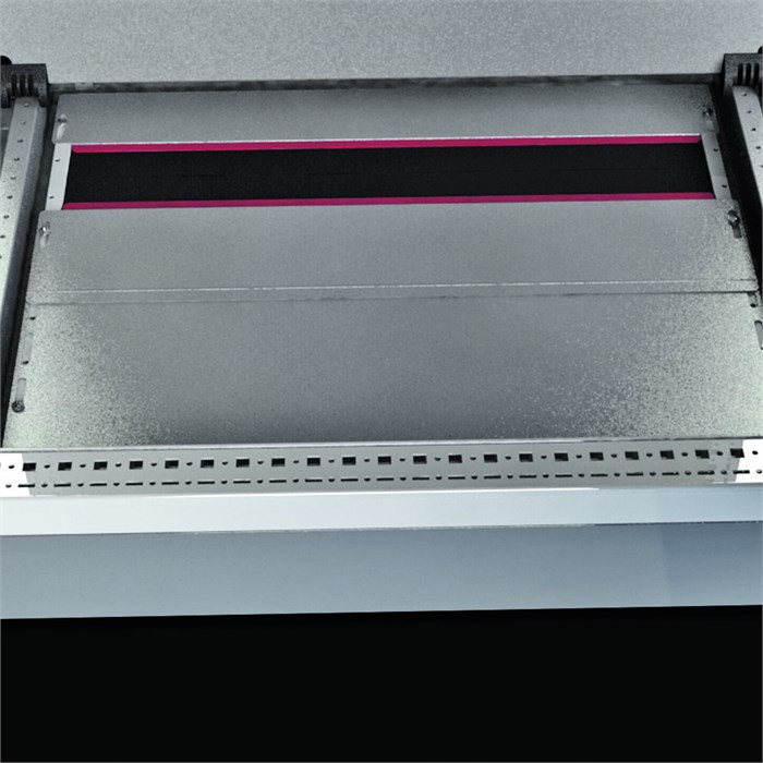 Щеточный ввод TEOS для шкафа 600 мм. TP 923601 - фото 16602