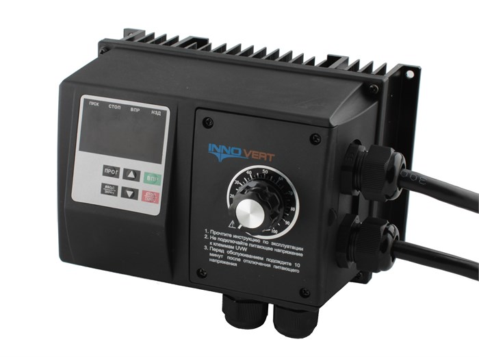 Преобразователь частоты пыле- влагозащищенный INNOVERT IPD401P21B-VR IP54, 0,4 кВт (вход: 1фаза x 220В / выход: 3фазы х 220В) выходной ток 2.5 А, встроенный потенциометр IPD401P21B-VR - фото 55634